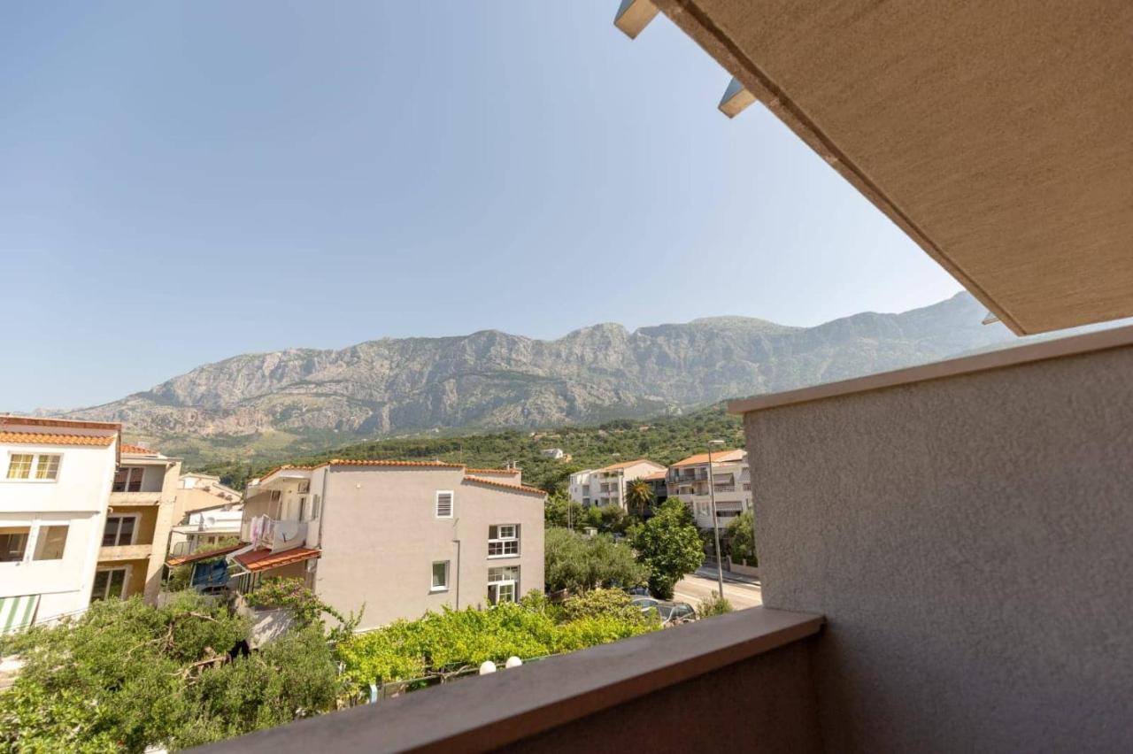 Apartments Elena Tučepi Exterior foto